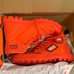 Palladium Orange PAMPA HI CHANGE Shoes